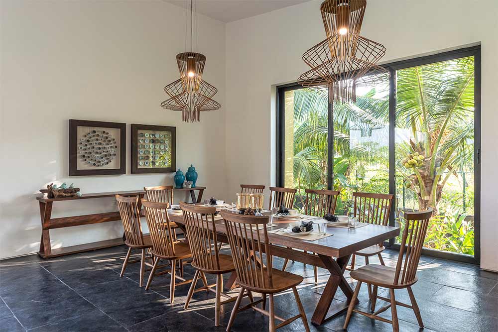 Wooden dining table & wooden chandelier to add more style into your home design - Beautiful Homes