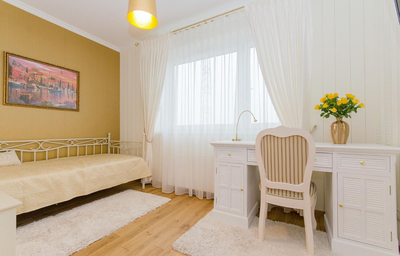 Hanging lights for reading room with table lamp - Beautiful Homes