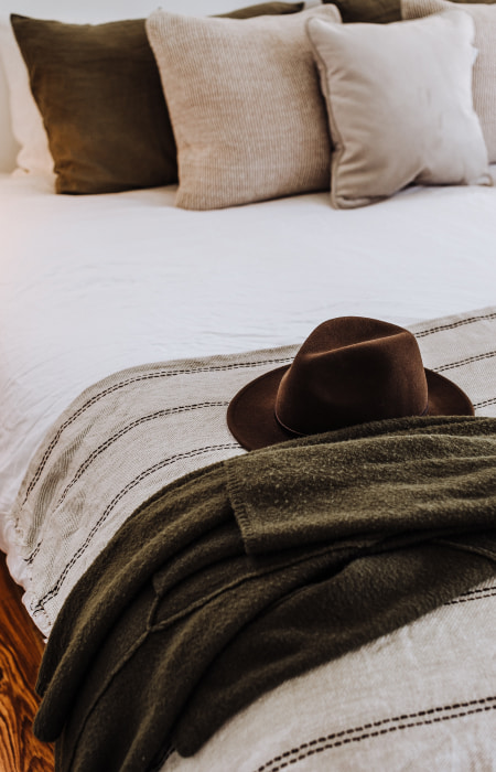 Welted pillow ideas for your living room design - Beautiful Homes