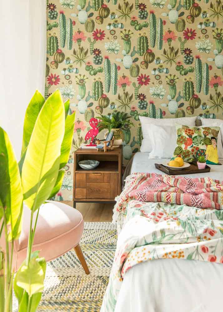 Wallpapers created with motifs and symbols of your choice - Beautiful Homes House wallpaper of wall stickers with interesting symbols that are replaceable - Beautiful Homes