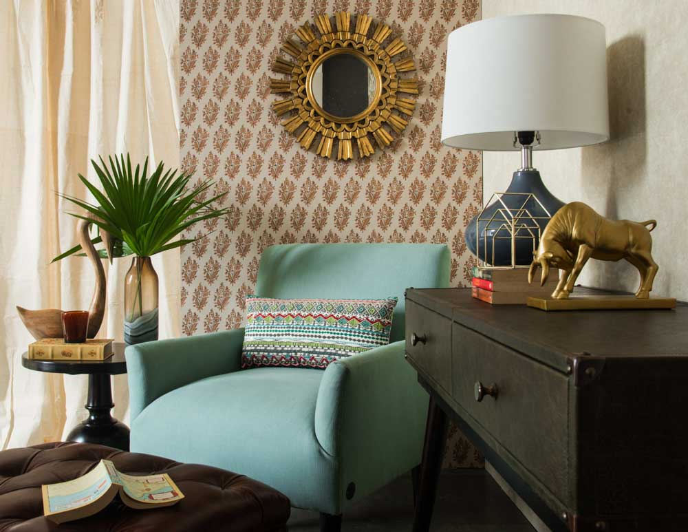 Ethnic wallpapers print with solid color scheme furniture - Beautiful Homes A traditional wallpaper with floral print with complementing home décor - Beautiful Homes