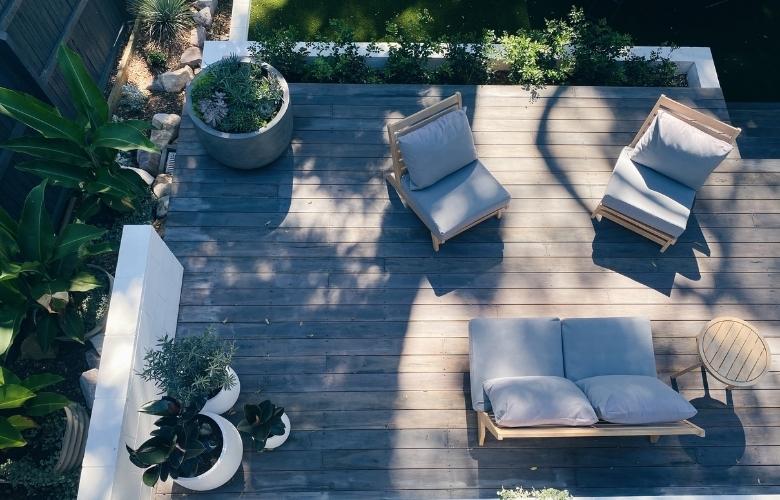 Wooden flooring designs for a sustainable classic terrace - Beautiful Homes