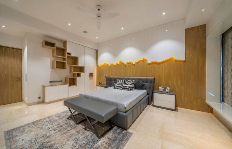 Add bench & rug to give your bedroom a unique & stylish interior - Beautiful Homes