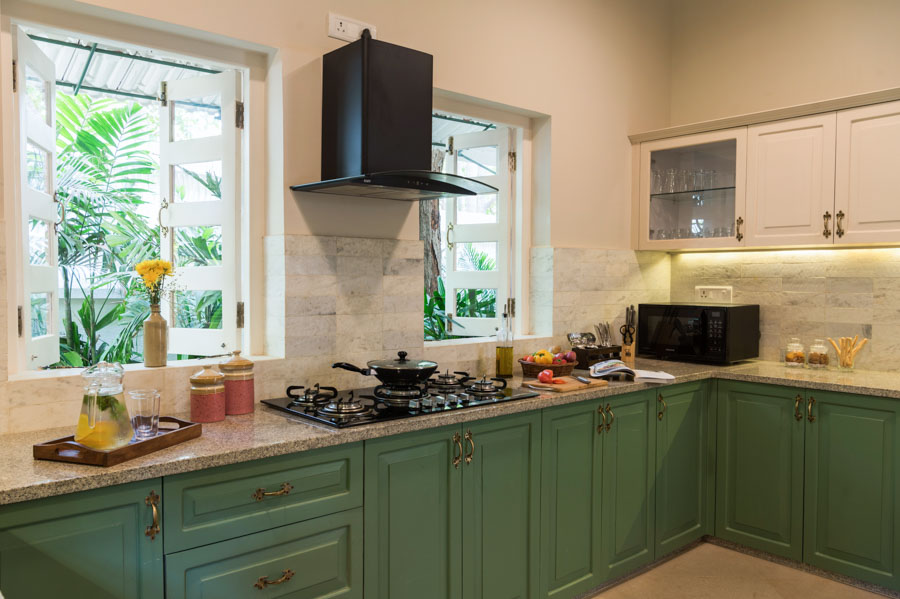 White Casement Window Designs for Kitchen - Beautiful Homes