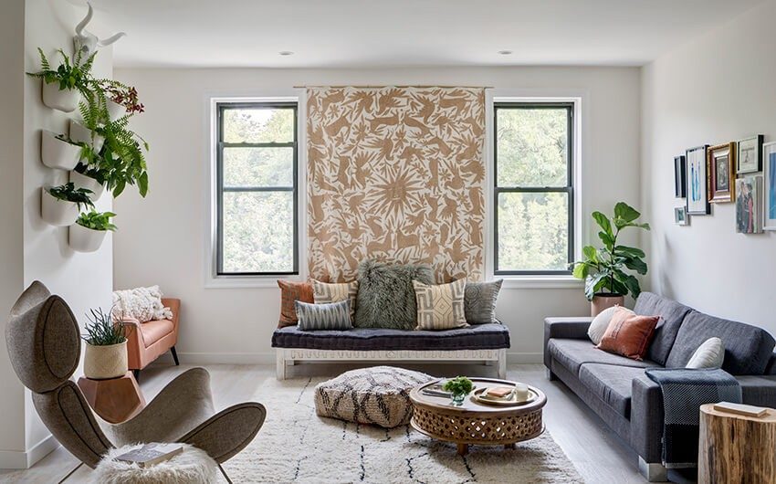 How to decorate empty interior walls - Beautiful Homes Interior walls decoration ideas - Beautiful Homes