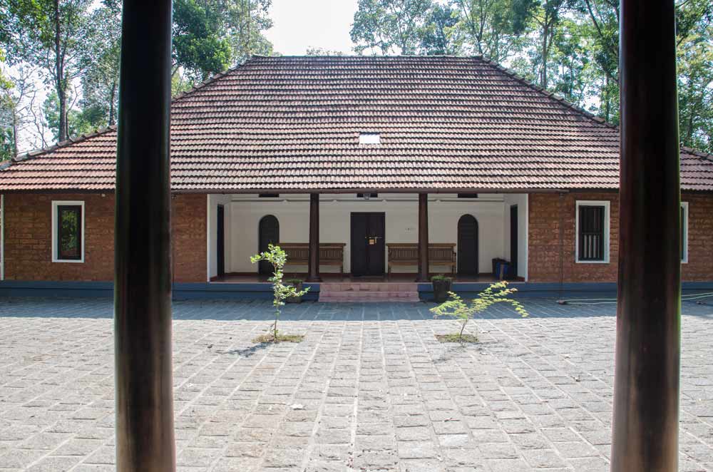 Roof design ideas for south indian style house design - Beautiful Homes