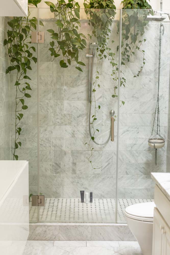 Use marble slabs in your bathroom interior design for an elegant bathroom décor - Beautiful Homes