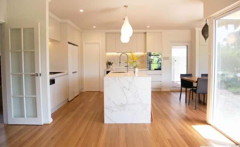 Classic wooden floor design in the kitchen & for the house - Beautiful Homes
