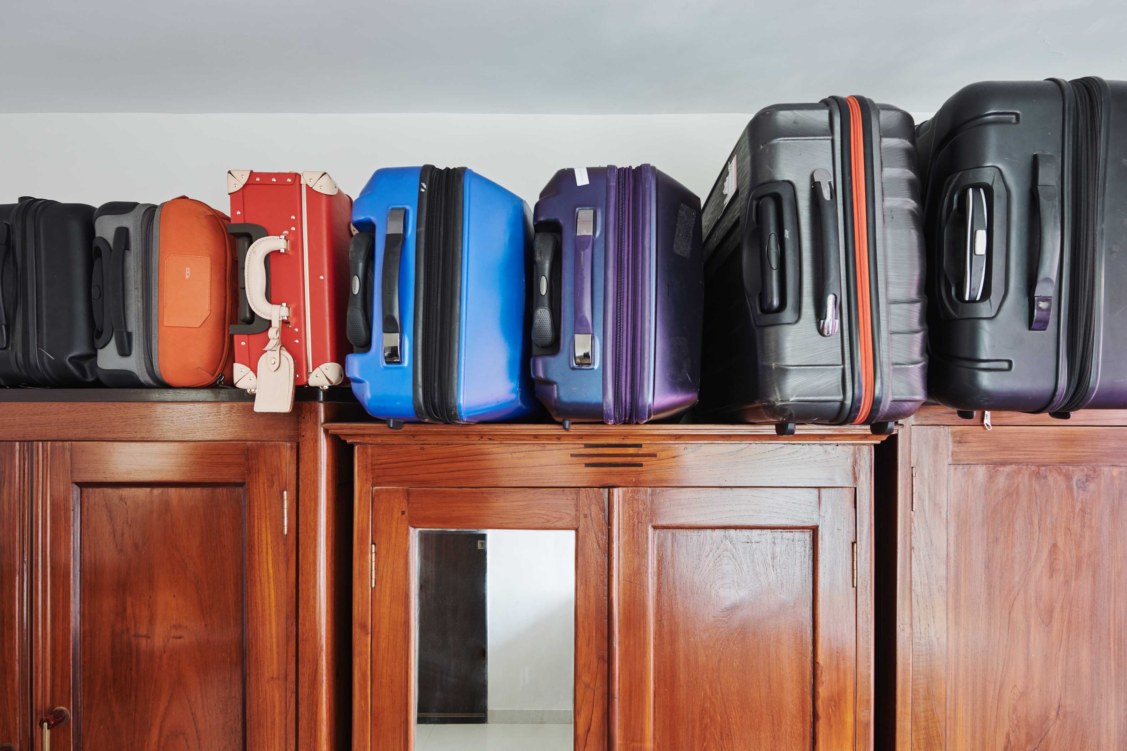 A storage space at the guest room in Narain's Mumbai Apartment - Beautiful Homes