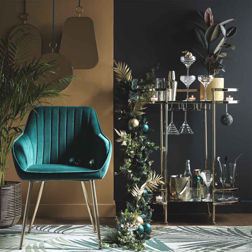 Christmas living room décor using bar cart as centrepiece - Beautiful Homes