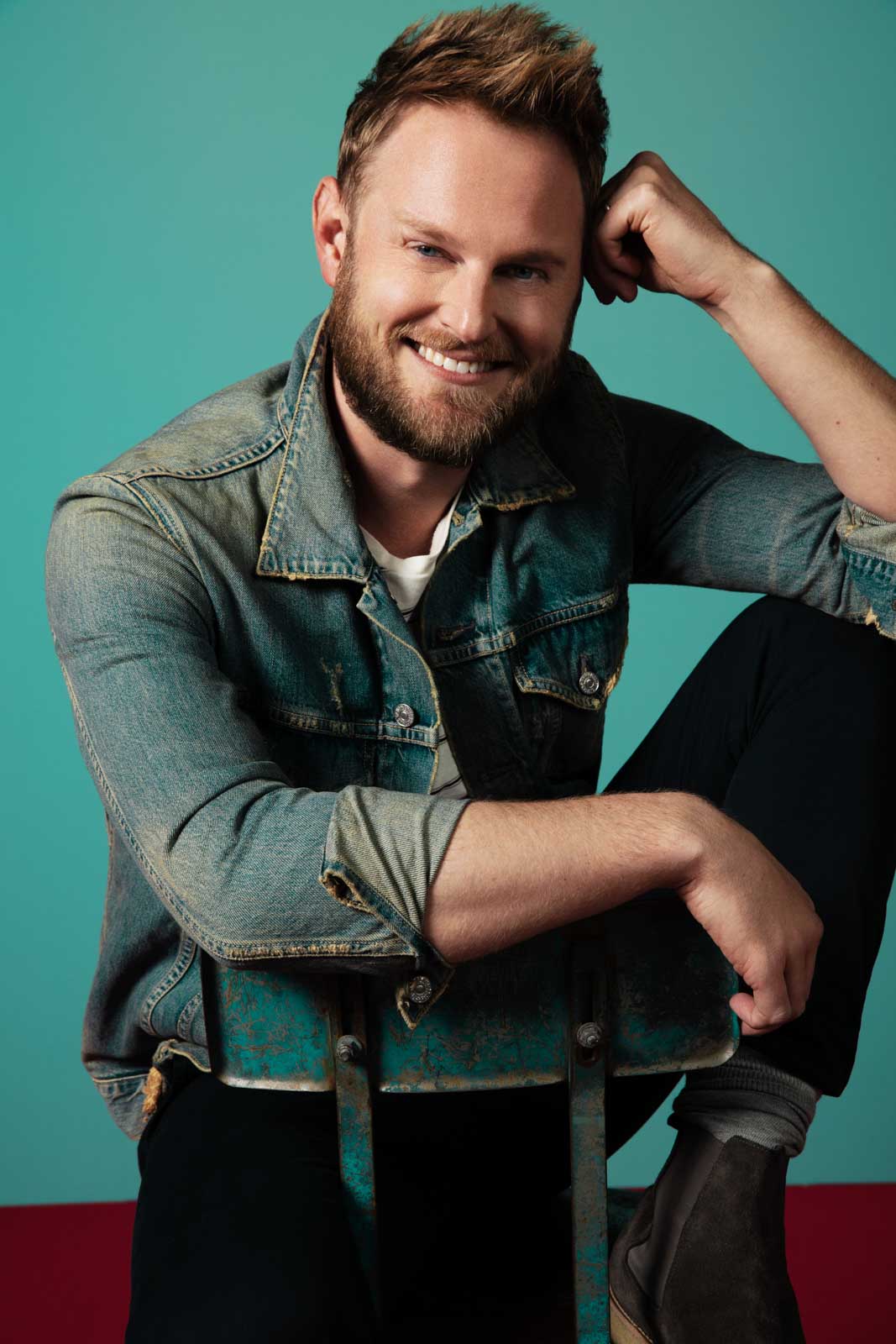 A portrait of Bobby berk
