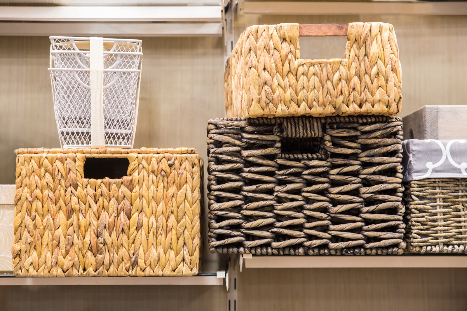 Wicker Basket Lids for Bedroom Storage Ideas - Beautiful Homes