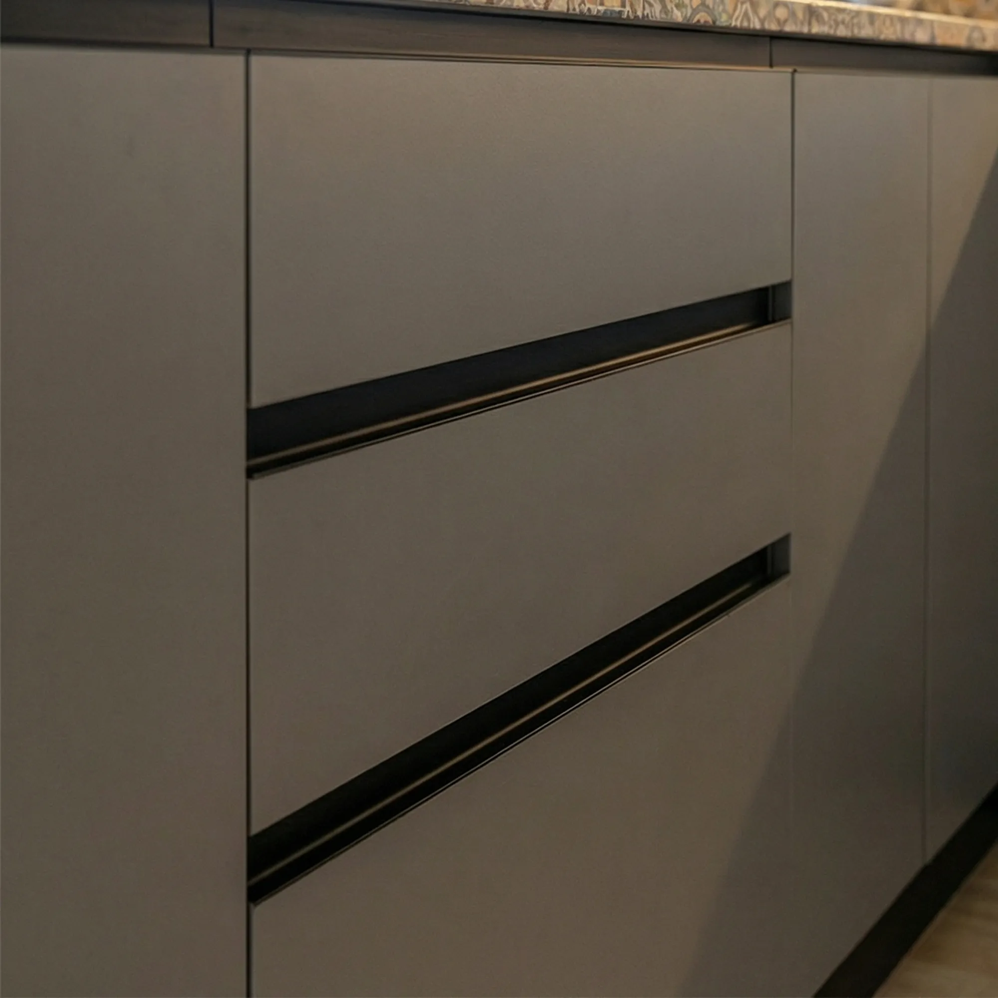 Kitchen thumbnail 2