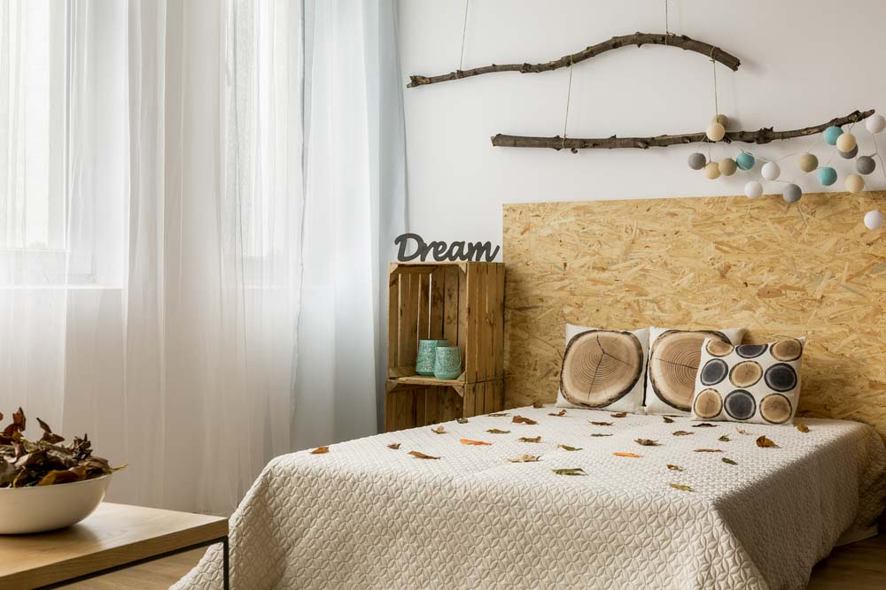 Rustic bedroom décor with recycled cardboard headboards - Beautiful Homes