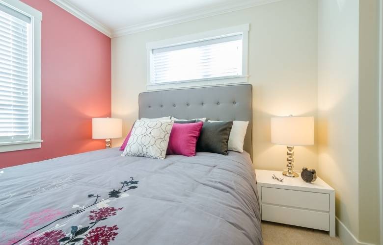 Pink & gold combinations for your bedroom interior walls - Beautiful Homes