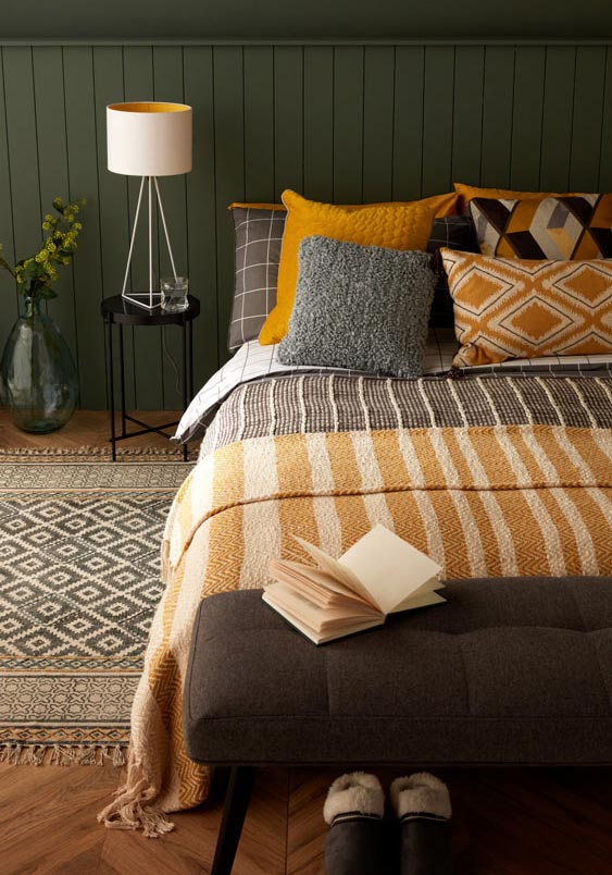 Cosy wall painting design ideas for bedroom interiors - Beautiful Homes