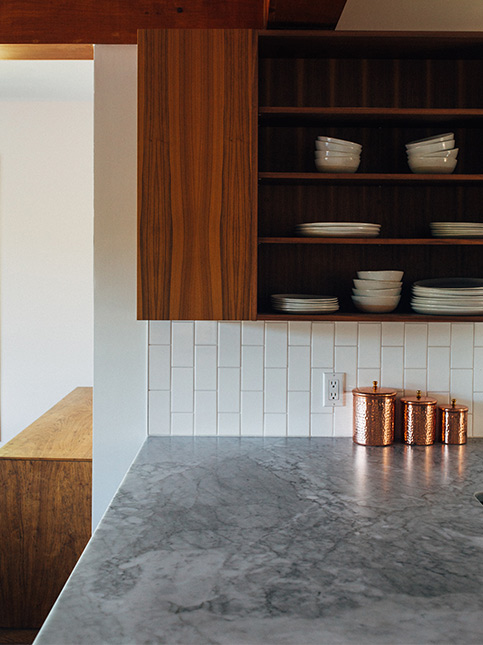 Soapstone modern countertop design with tiled backsplash - Beautiful Homes