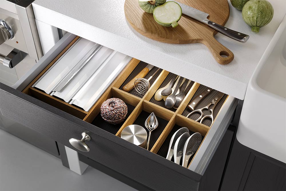 PVC laminated cutlery organisation tray - Beautiful Homes