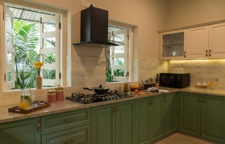 L-shaped semi modular kitchen design - Beautiful Homes L-shaped semi modular kitchen design - Beautiful Homes