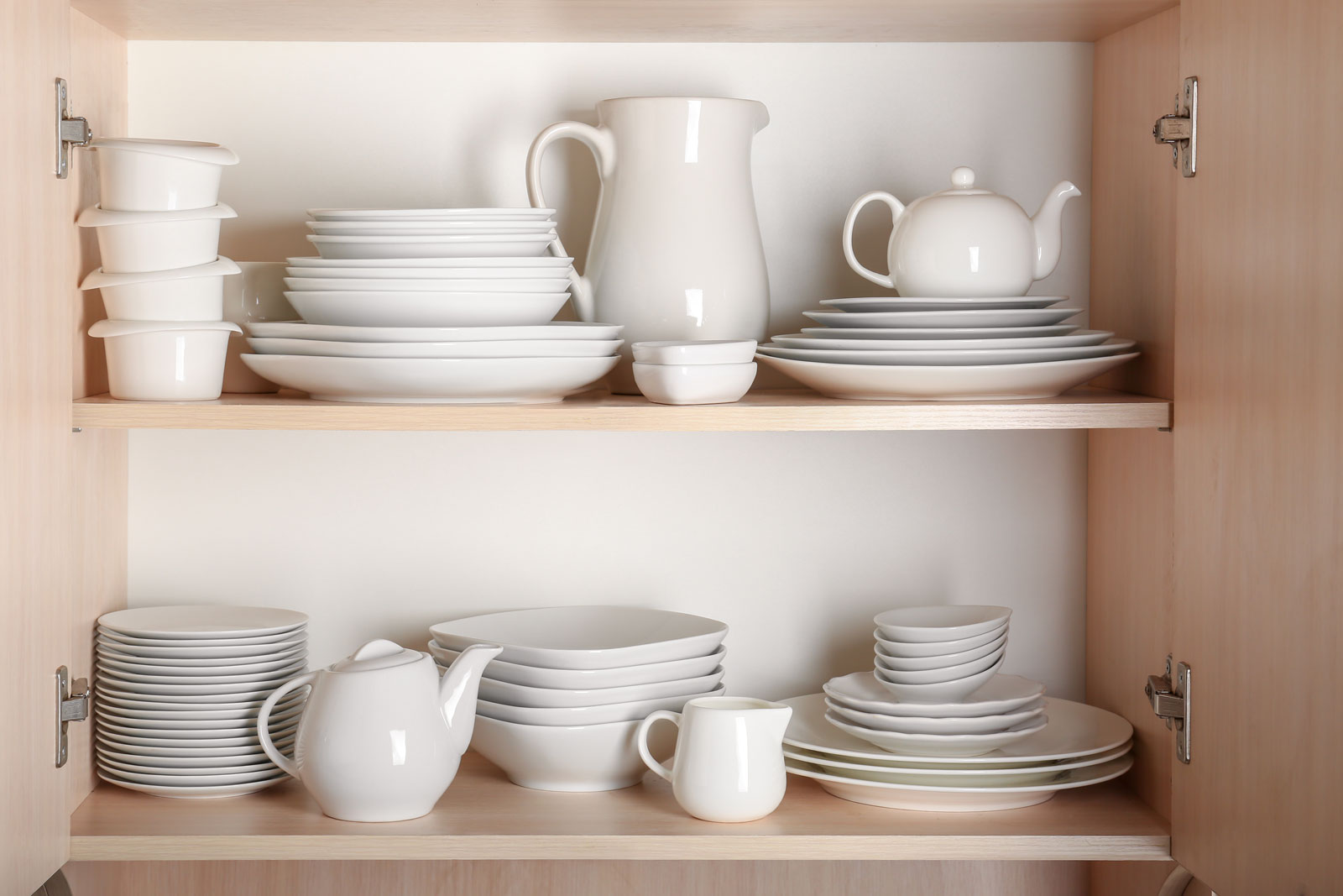 Organized Crockery Kitchen Cabinets - Beautiful Homes