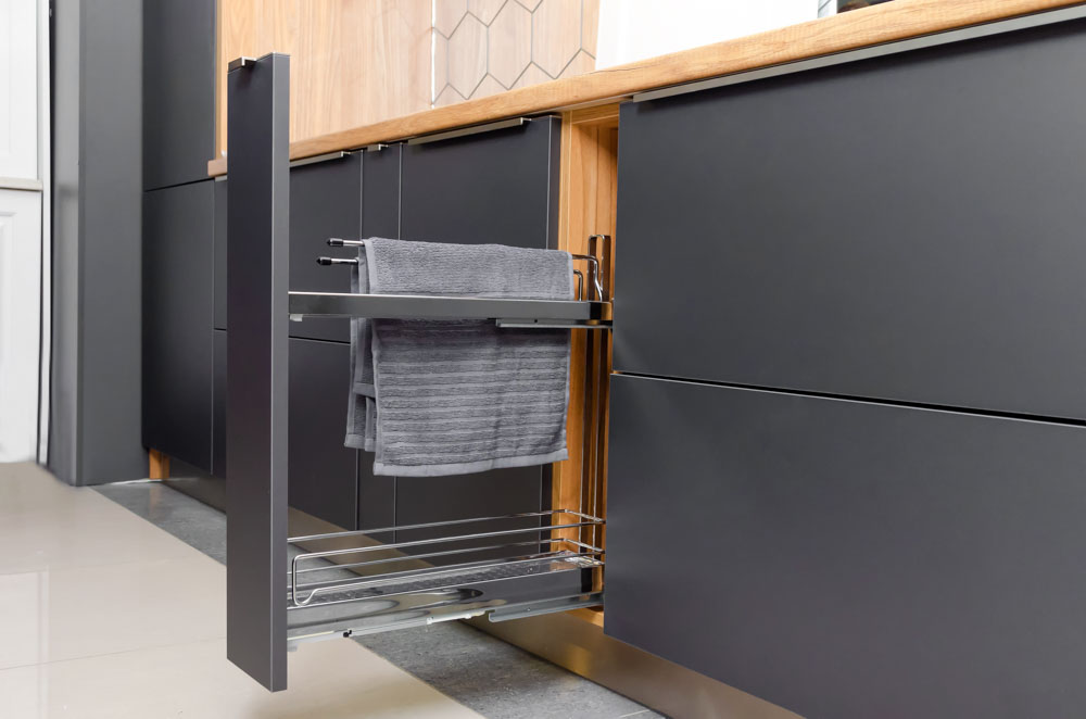 Narrow modular kitchen drawers to store kitchen cleaning supplies - Beautiful Homes Narrow modular kitchen drawers to store kitchen cleaning supplies, towels & aprons - Beautiful Homes