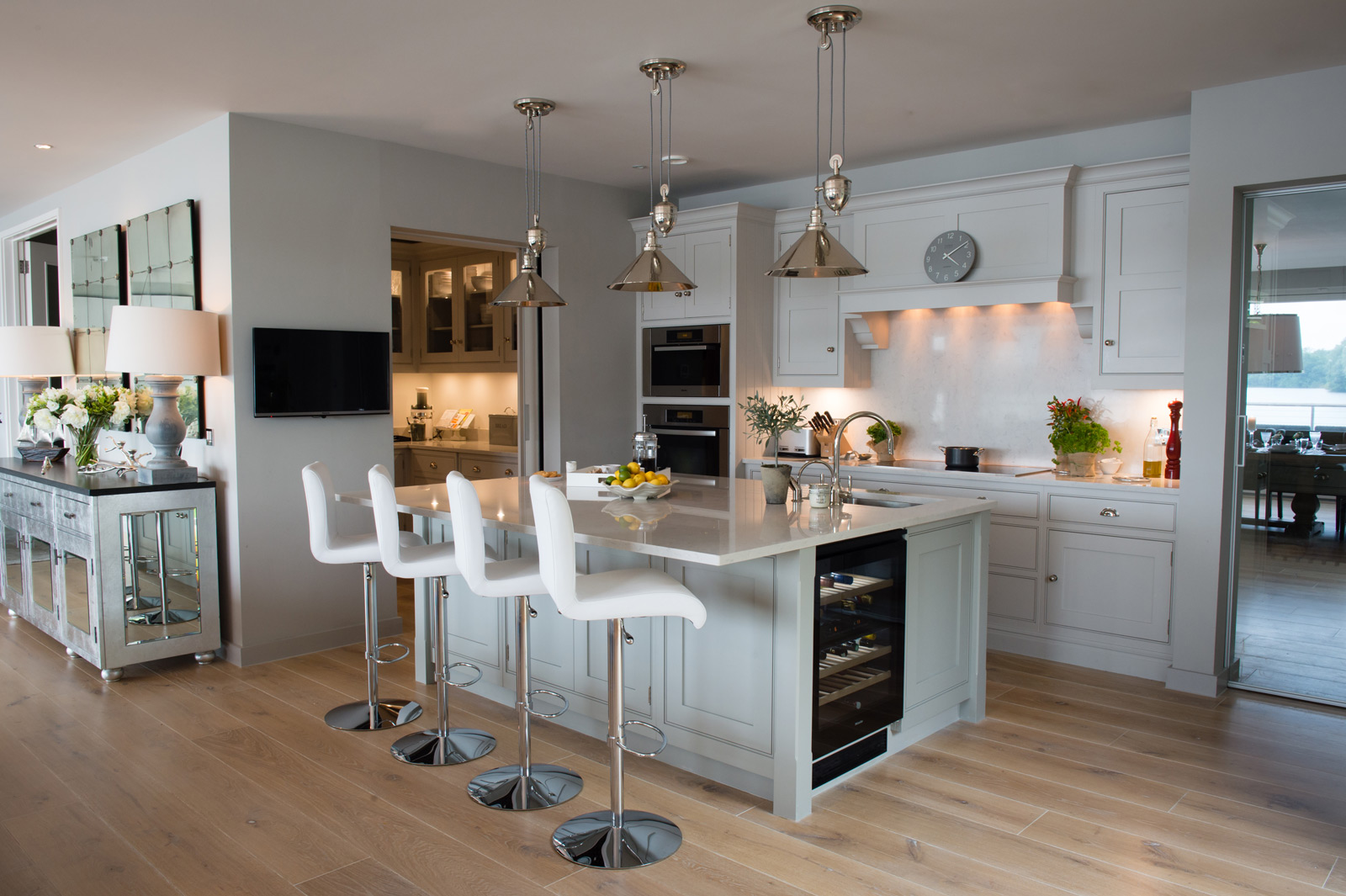 Build Your Kitchen Counter Interior Design To Give You Maximum Space - Beautiful Homes