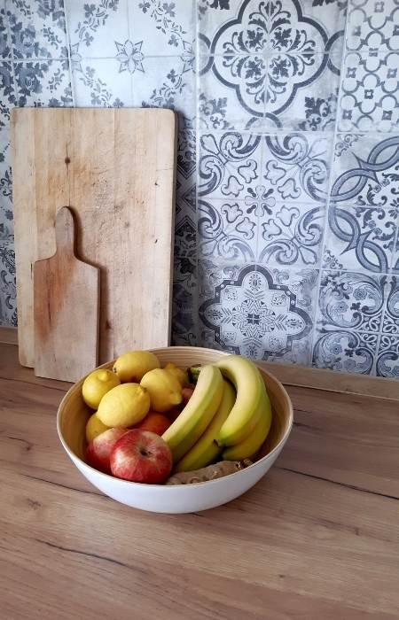 Classic blue Moroccan wall tiles for your kitchen interiors - Beautiful Homes