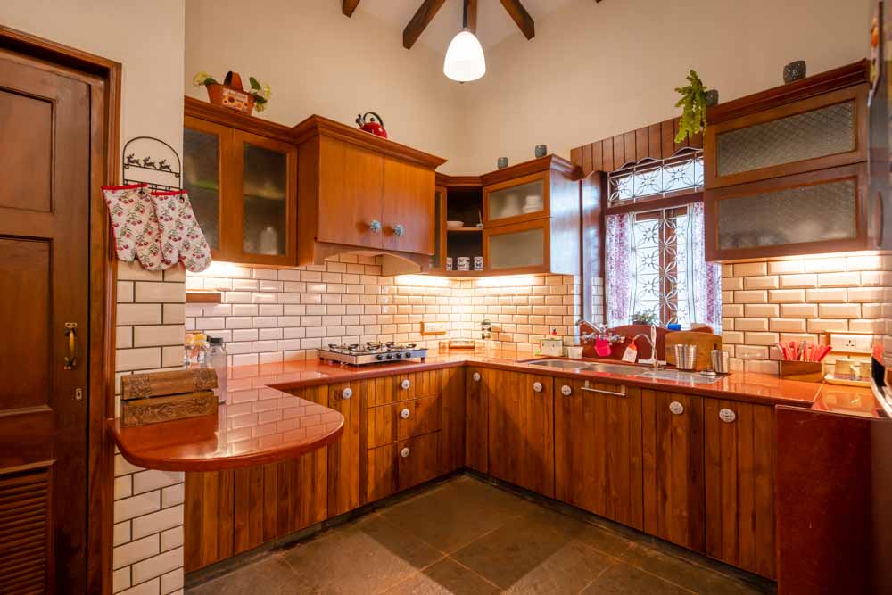 Traditional kitchen design stone tiles - Beautiful Homes