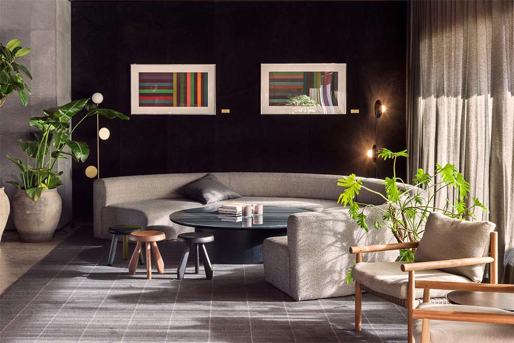 Add indoor plants to beautify your minimal living room design - Beautiful Homes