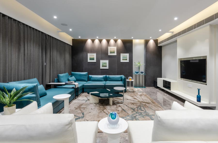 Refreshing living room décor ideas with grey curtains & white interior walls - Beautiful Homes