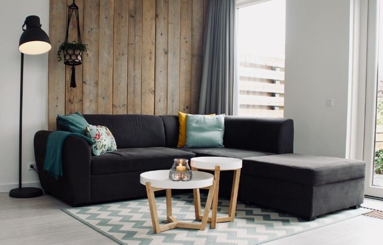 Stylish & small geometric patterned carpet design for living room - Beautiful Homes