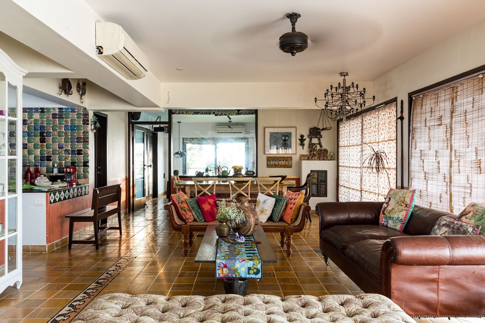 Simple Long Coffee Table Design Idea For Living Room - Beautiful Homes