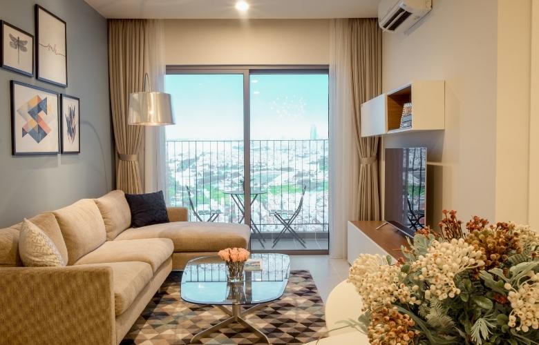 Rugs & Curtain design that suits best for your small living room - Beautiful Homes