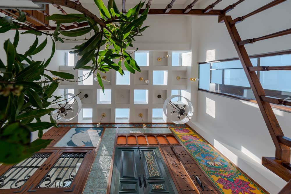 Unique customized skylight in a grid pattern - Beautiful Homes Unique customized skylight in a grid pattern for living room decor - Beautiful Homes