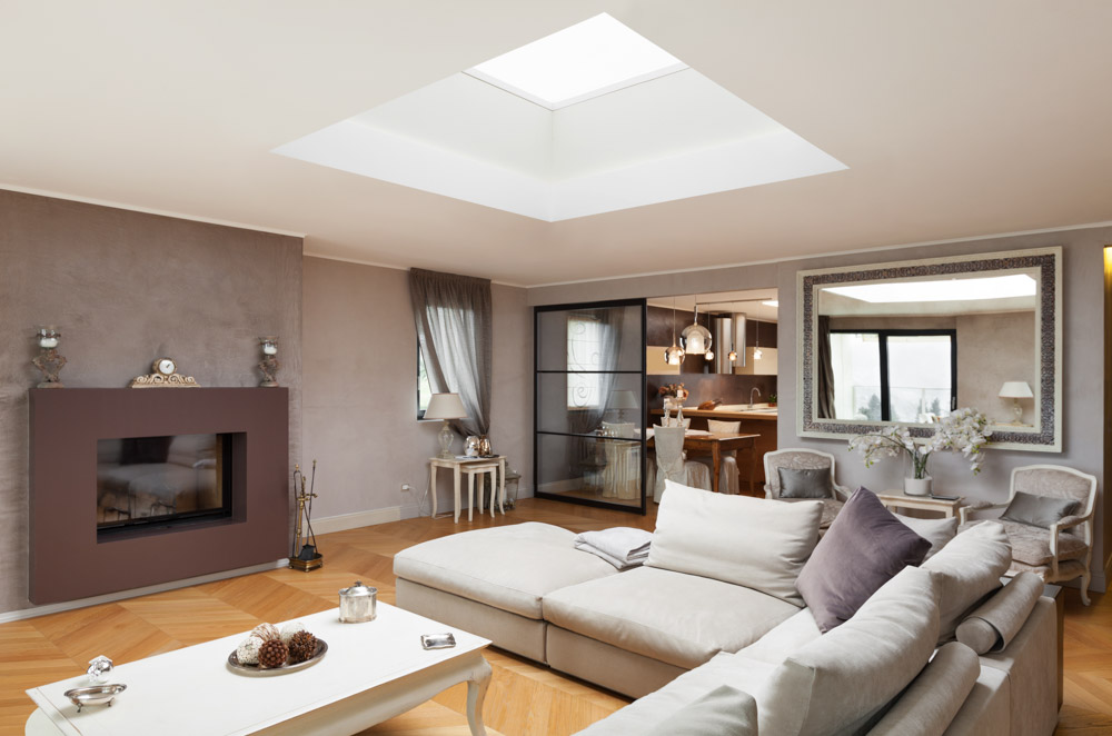 Modern flat skylight that aligns with the roof of living room - Beautiful Homes Modern flat skylight that aligns with the roof of your modern living room - Beautiful Homes
