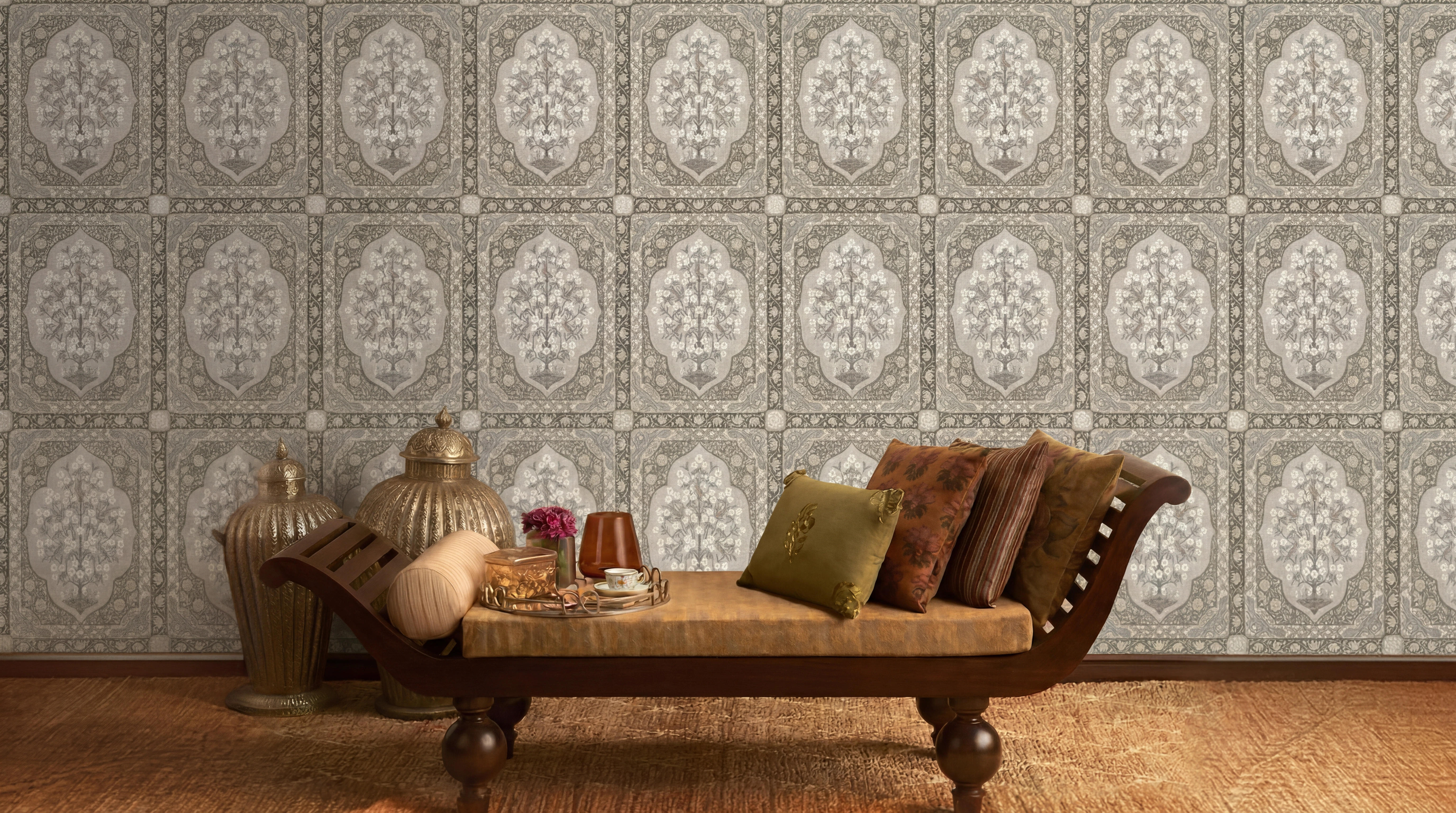 Sabyasachi Chapter 4: Paris-Calcutta - Ivory Ash (Mica)