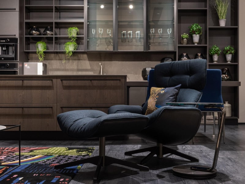 Glassware storage boxes for your special steam ware - Beautiful Homes