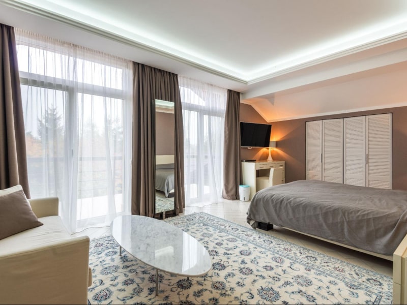 Add rectangle mirror between 2 window in your bedroom - Beautiful Homes